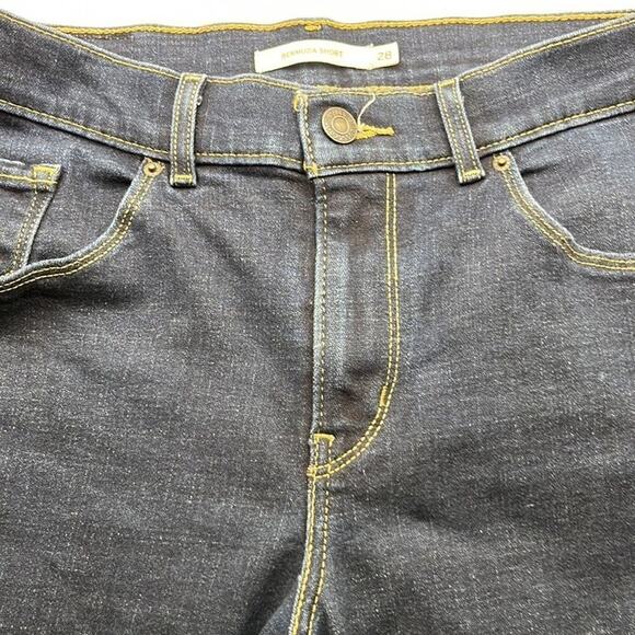 Levi’s Bermuda Short Size 28 - Picture 15 of 16